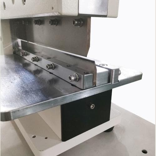 Máy cắt tách PCB Máy cắt dải LED Máy cắt dải bằng laser YU YANG YY101 Máy cắt tách PCB Máy cắt dải LED Máy cắt dải bằng laser YU YANG YY101